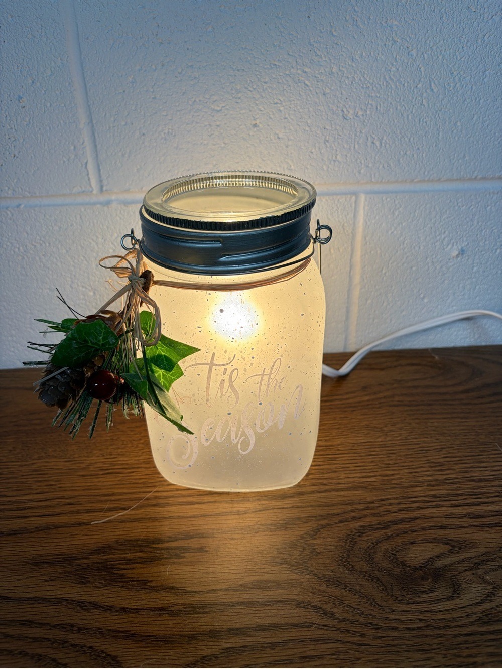 Limited Scentsy Holiday 2020 Deck The Halls Warmer Original Box - Picture 2 of 8
